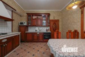 3-к квартира, на длительный срок, 131м2, 5/7 этаж