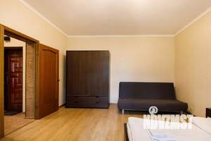 1-к квартира, посуточно, 46м2, 1/1 этаж