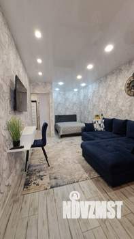 1-к квартира, посуточно, 40м2, 7/8 этаж