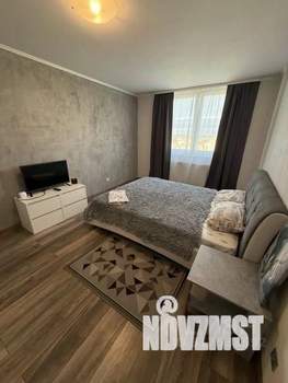 1-к квартира, посуточно, 42м2, 1/1 этаж