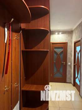 1-к квартира, посуточно, 42м2, 3/6 этаж