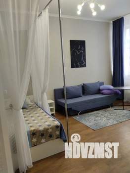 Студия квартира, посуточно, 40м2, 4/5 этаж