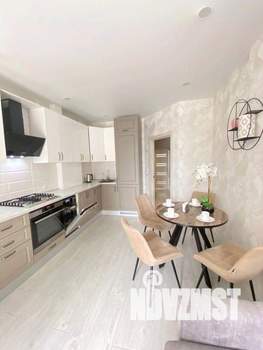 3-к квартира, посуточно, 65м2, 1/1 этаж