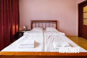 1-к квартира, посуточно, 40м2, 1/8 этаж