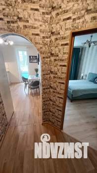 1-к квартира, посуточно, 37м2, 4/11 этаж