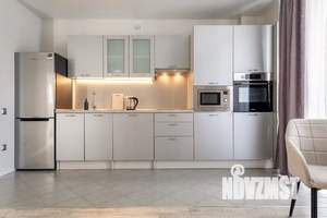 1-к квартира, посуточно, 43м2, 4/10 этаж