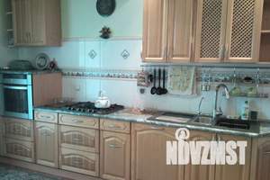 2-к квартира, посуточно, 80м2, 1/2 этаж