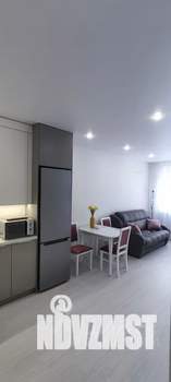 1-к квартира, посуточно, 38м2, 7/9 этаж