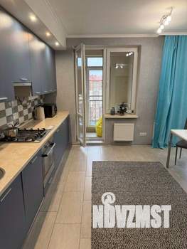 1-к квартира, посуточно, 49м2, 1/1 этаж