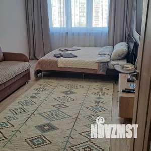 1-к квартира, посуточно, 41м2, 6/8 этаж