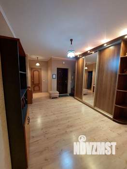 3-к квартира, посуточно, 103м2, 2/9 этаж