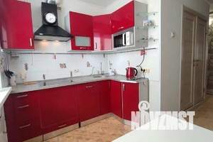 1-к квартира, посуточно, 37м2, 7/10 этаж