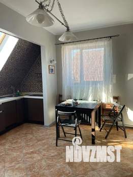 2-к квартира, посуточно, 80м2, 3/3 этаж