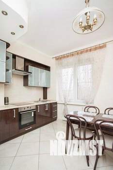 2-к квартира, посуточно, 70м2, 1/1 этаж