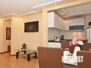 1-к квартира, посуточно, 57м2, 1/1 этаж