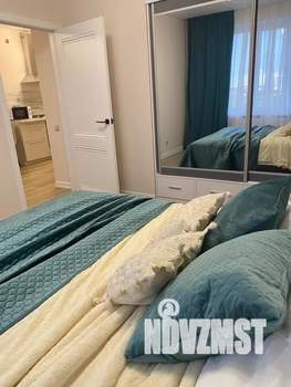 1-к квартира, посуточно, 42м2, 8/10 этаж