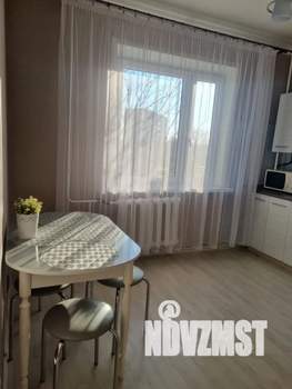 1-к квартира, посуточно, 37м2, 4/9 этаж