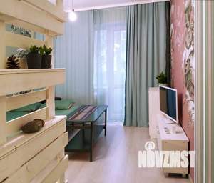 1-к квартира, посуточно, 37м2, 1/1 этаж