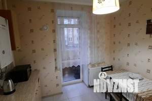 1-к квартира, посуточно, 45м2, 1/9 этаж