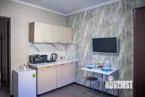 Студия квартира, посуточно, 14м2, 2/5 этаж