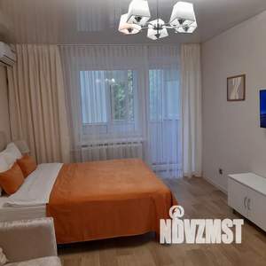 1-к квартира, посуточно, 32м2, 1/5 этаж