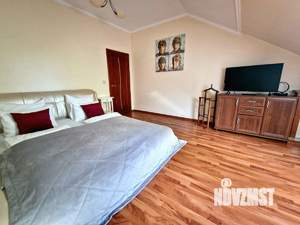 3-к квартира, посуточно, 97м2, 1/1 этаж