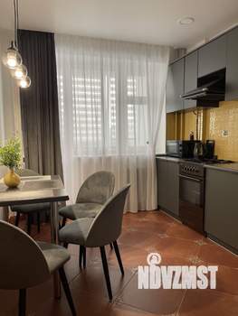 1-к квартира, посуточно, 43м2, 3/8 этаж