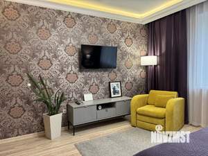 1-к квартира, посуточно, 40м2, 4/10 этаж