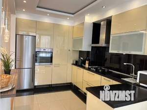 Студия квартира, посуточно, 44м2, 4/9 этаж