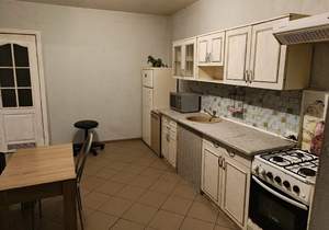 1-к квартира, на длительный срок, 38м2, 1/1 этаж