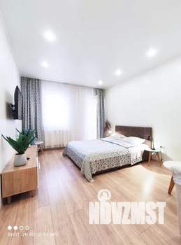 1-к квартира, посуточно, 42м2, 4/4 этаж