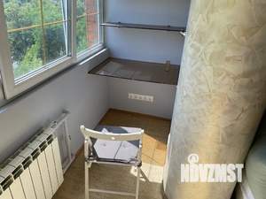 Студия квартира, посуточно, 35м2, 3/10 этаж