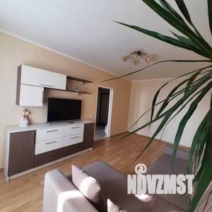 1-к квартира, посуточно, 40м2, 8/8 этаж