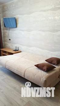 1-к квартира, посуточно, 37м2, 4/9 этаж