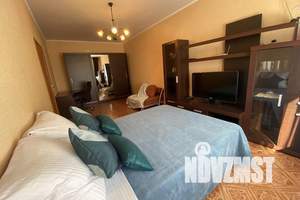 1-к квартира, посуточно, 38м2, 3/5 этаж