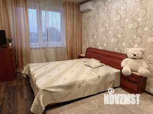 1-к квартира, посуточно, 38м2, 6/8 этаж