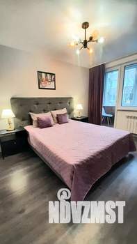 1-к квартира, посуточно, 35м2, 4/10 этаж