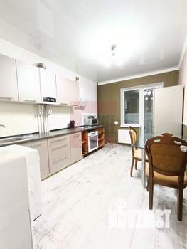 2-к квартира, на длительный срок, 64м2, 3/10 этаж