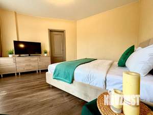 1-к квартира, посуточно, 42м2, 3/8 этаж