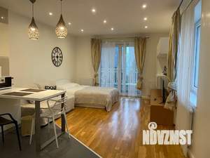 Студия квартира, посуточно, 33м2, 2/5 этаж