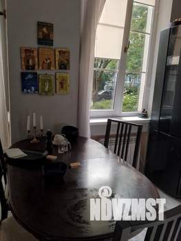 Студия квартира, посуточно, 37м2, 1/3 этаж