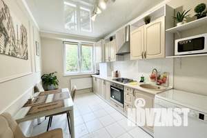 1-к квартира, посуточно, 45м2, 2/9 этаж