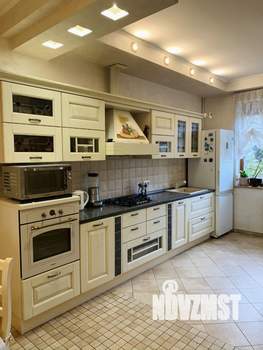 4-к квартира, на длительный срок, 175м2, 3/3 этаж