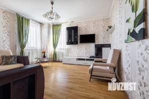2-к квартира, посуточно, 72м2, 1/1 этаж