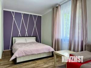 1-к квартира, посуточно, 35м2, 3/5 этаж