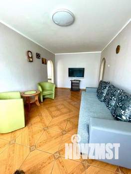 3-к квартира, посуточно, 64м2, 1/1 этаж