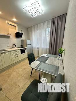 1-к квартира, посуточно, 40м2, 1/10 этаж