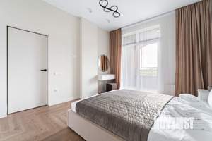 1-к квартира, посуточно, 54м2, 4/15 этаж