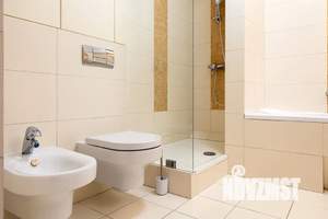 1-к квартира, посуточно, 63м2, 3/5 этаж