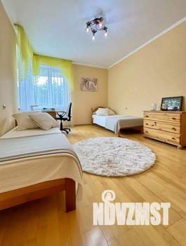 2-к квартира, посуточно, 80м2, 1/1 этаж